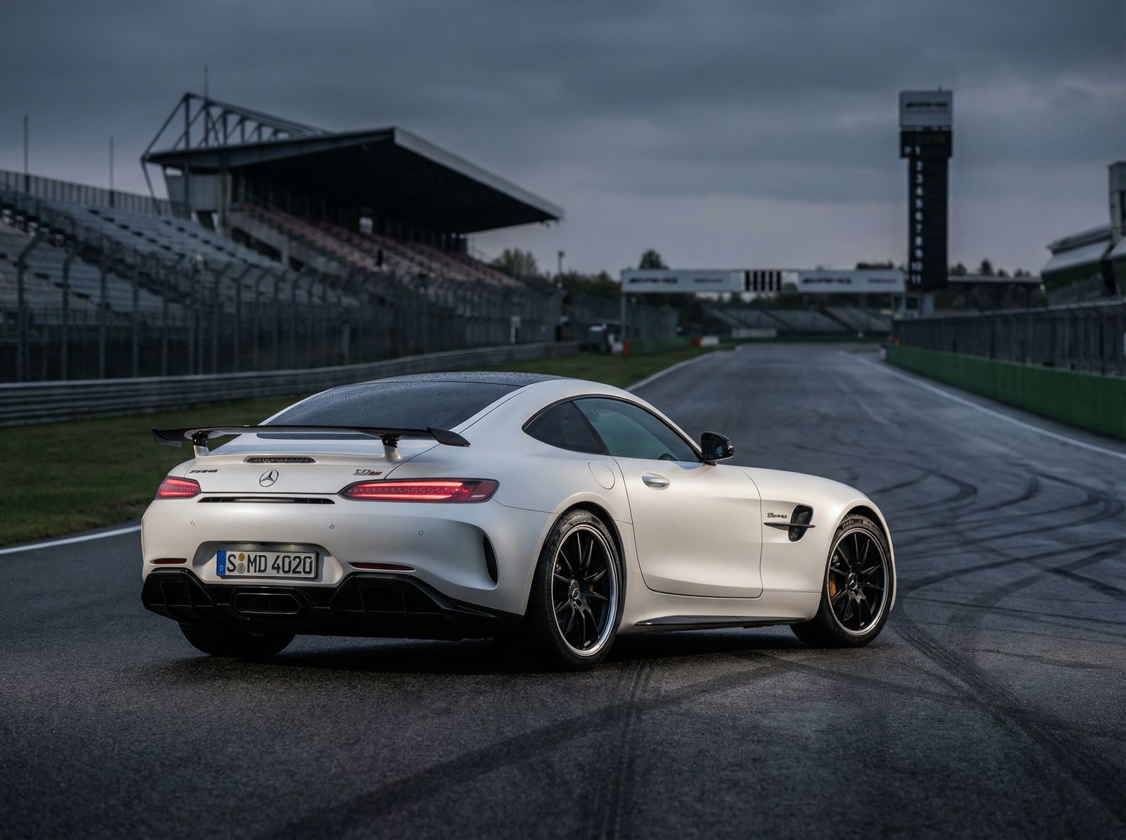 困困兔性能车视频